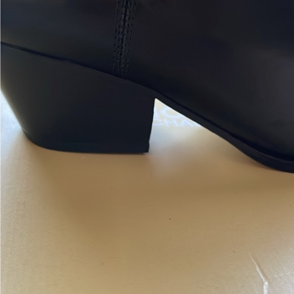 Michael Kors Kinlee booties - Picture 5 of 6